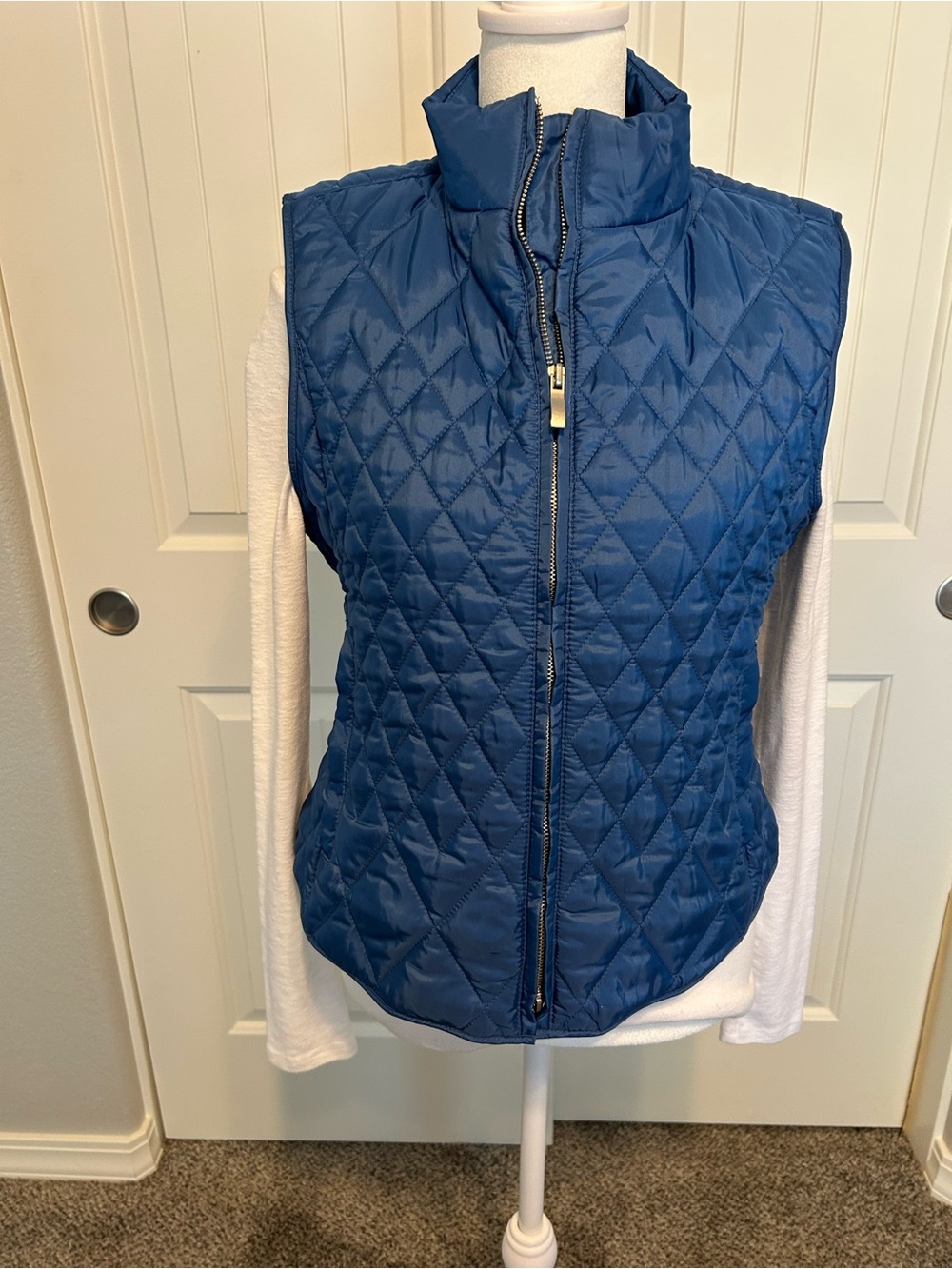 Talbots Quilted marine Blue Women’s Vest - Zip Front